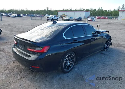 2021 BMW 330I z USA, uszkodzony, nr VIN 3MW5R1J03M8B53562